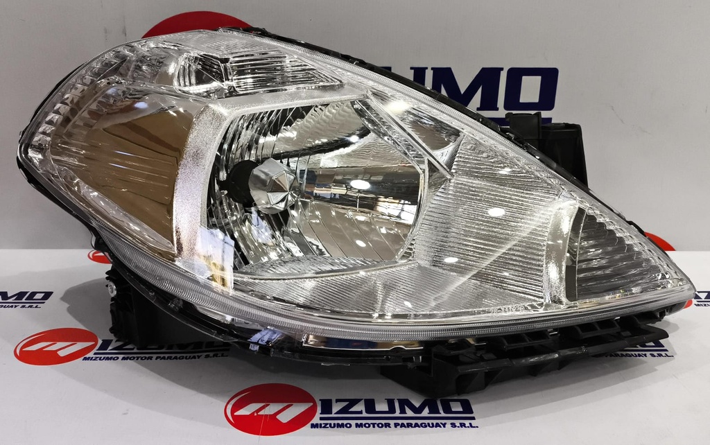 FARO DELANTERO RH